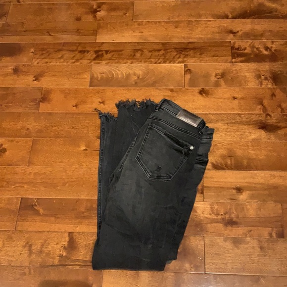 ZARA embroidered jeans - Picture 2 of 2
